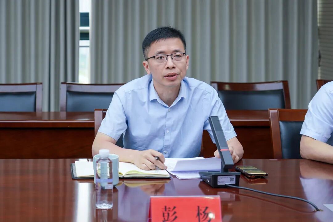 校william威廉亚洲手机版登录书
