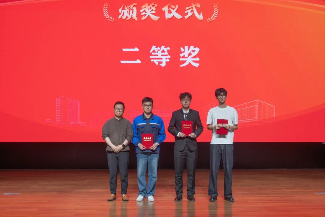 在矛盾冲突中展现廉洁坚守的价值