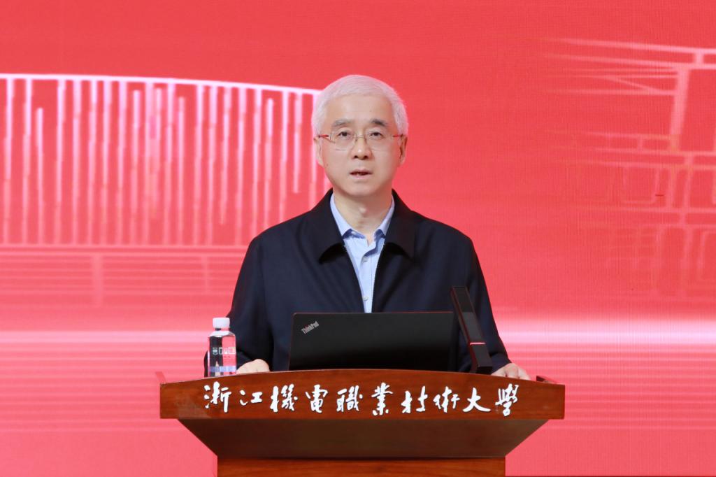 进一步强化目标责任考核管理