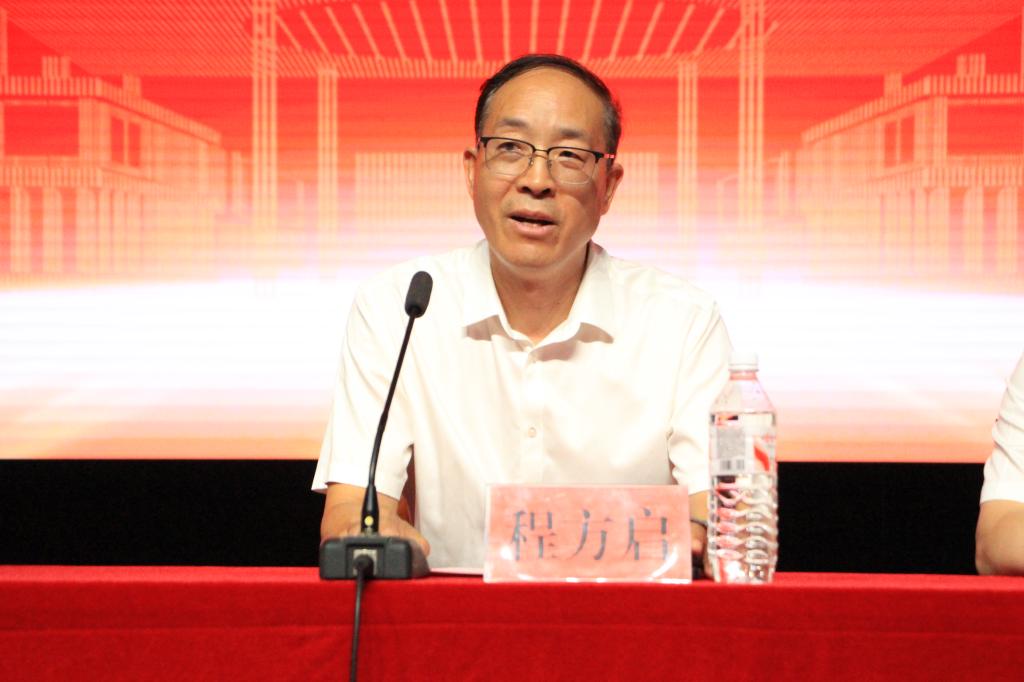 盛夏的余温尚未褪去